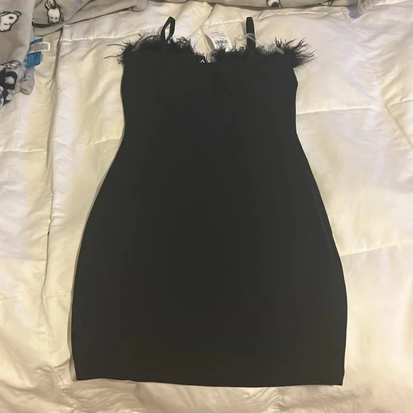 Windsor mini dress black S. Feathered front. - Picture 4 of 5